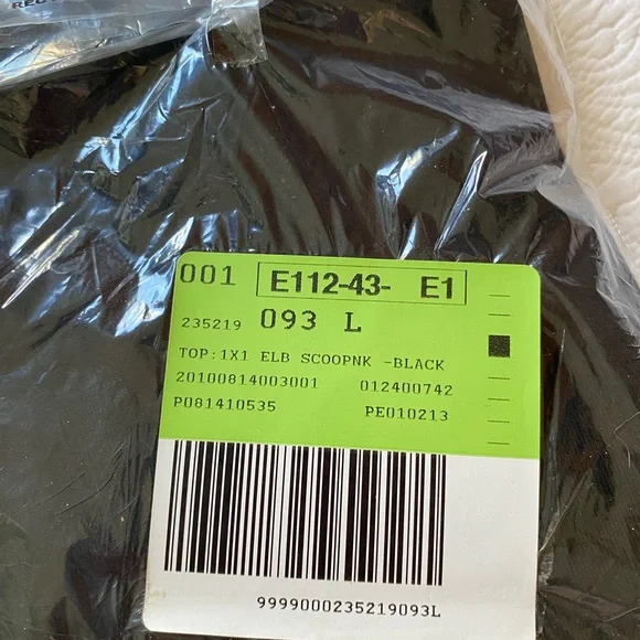 Victoria’s Secret NIB elbow scoop neck Large - Picture 8 of 8